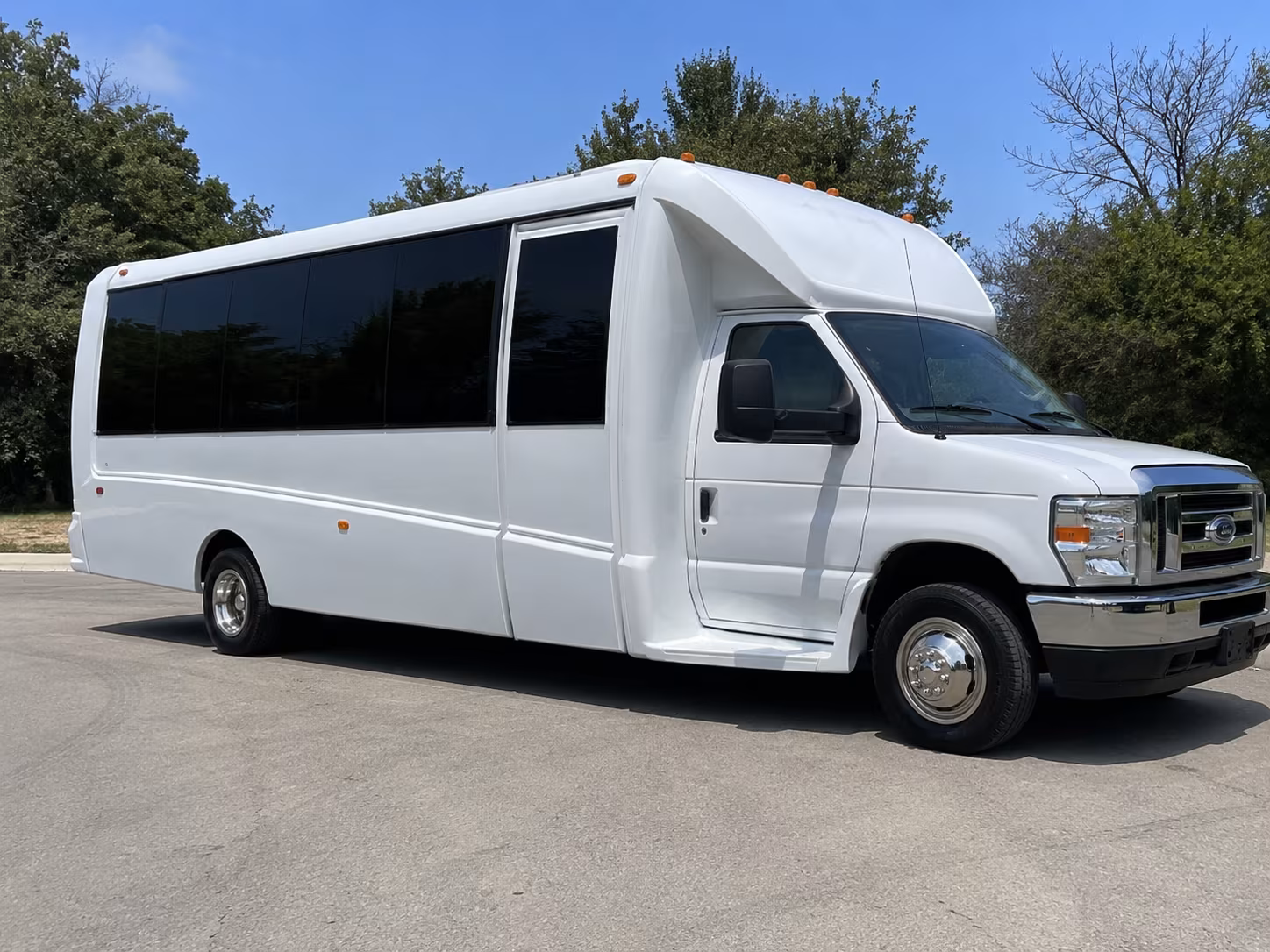 Palm Bay Winery Tour & Pub Crawl Transportation